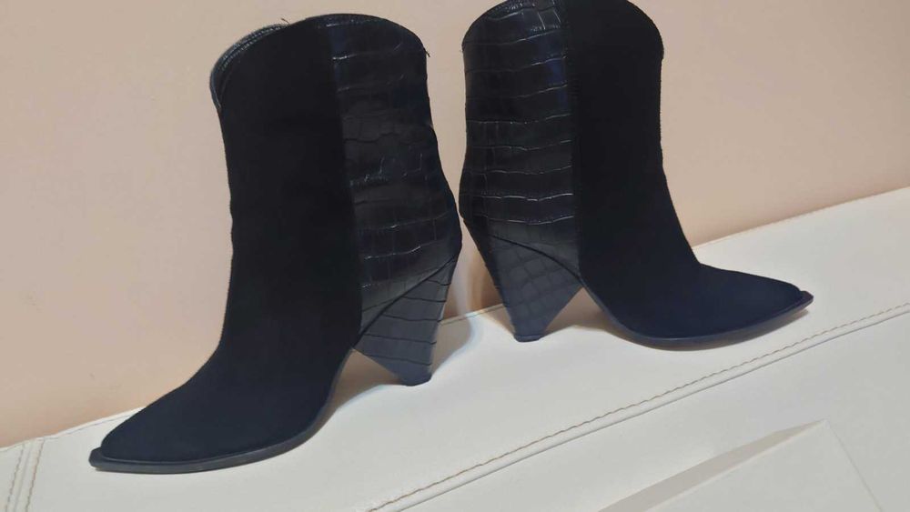 Дамски боти, естествена кожа, 38 размер, черни, италиянски