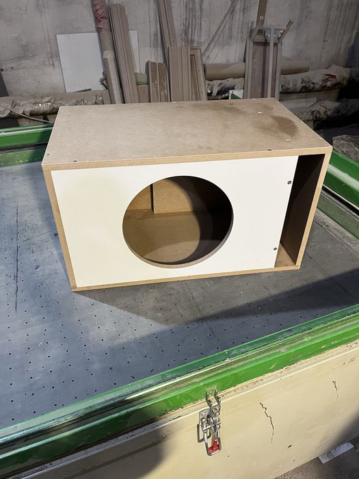 Короб для сабауфера