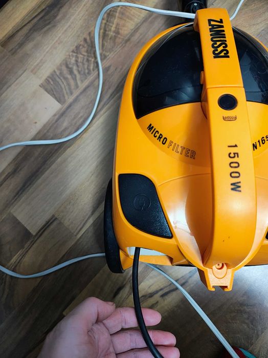 Zanussi 1500 w fara sac aspirator cu fir