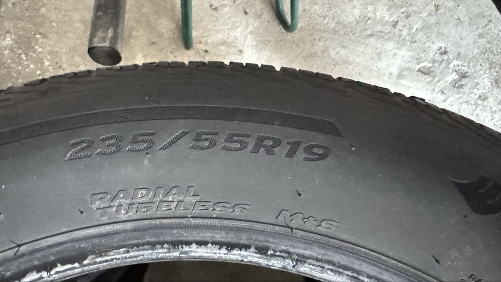 Продам бу шины Hankook 235/55 R19