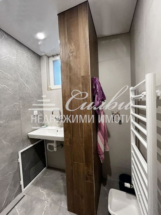 Тристаен ТУХЛЕН апартамент - кв. Център!