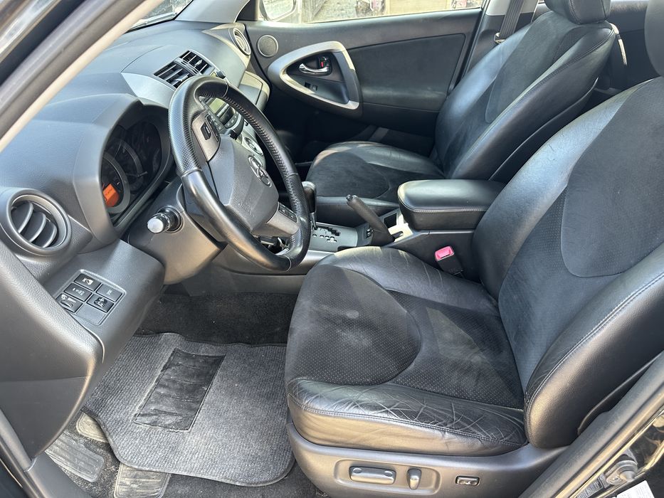 Toyota Rav4 Тойота Рав4 2.2 dcat 150 кс 2011г На части!