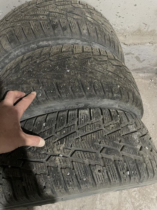 Продам зимние шины 16 размер