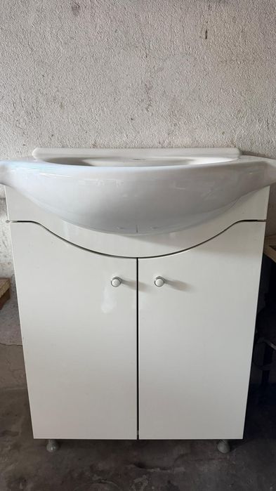 Mobilier de baie, cu dulapior si chiuveta
