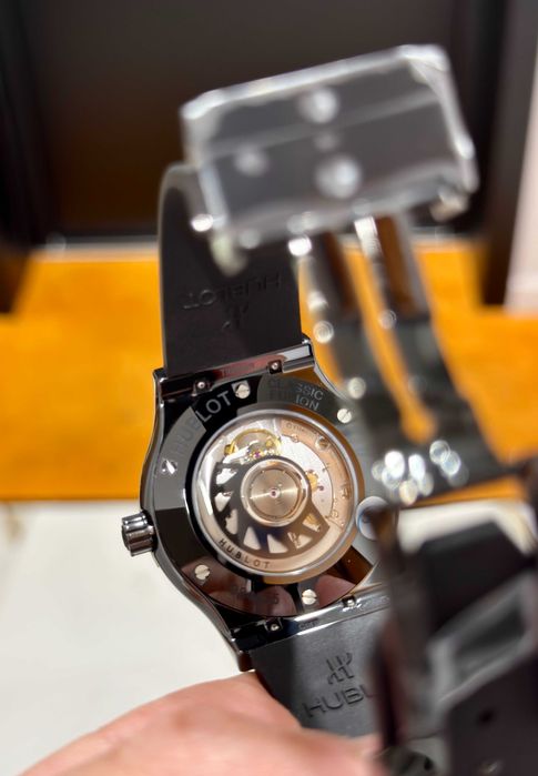 Hb Classic Fusion 42mm черна керамика