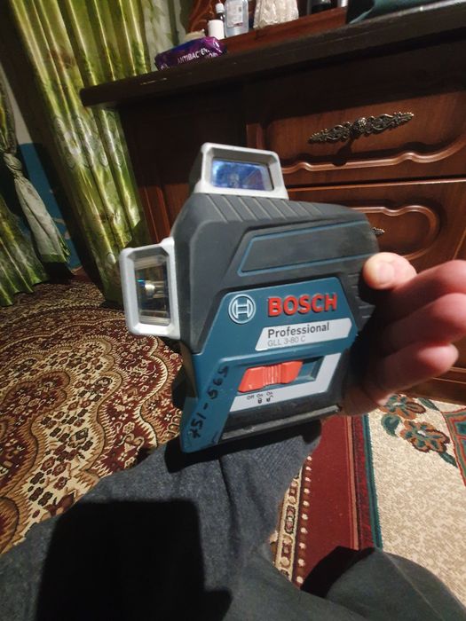 Bosch professanal gll 3=80 C