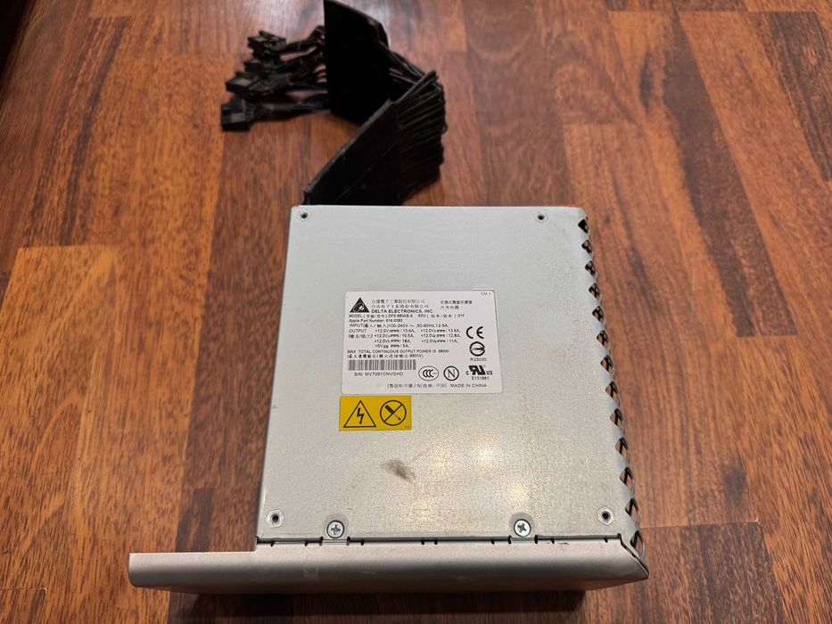 Запчасти на Apple Mac Pro 2009 (б/у)