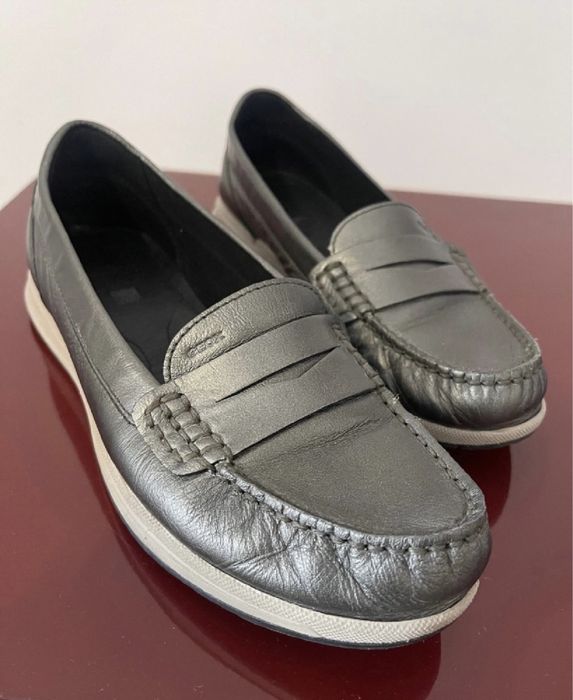 Mocasini Geox Avery de piele