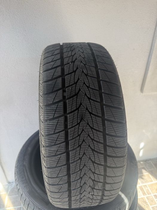 Anvelope iarna  225/45 r17