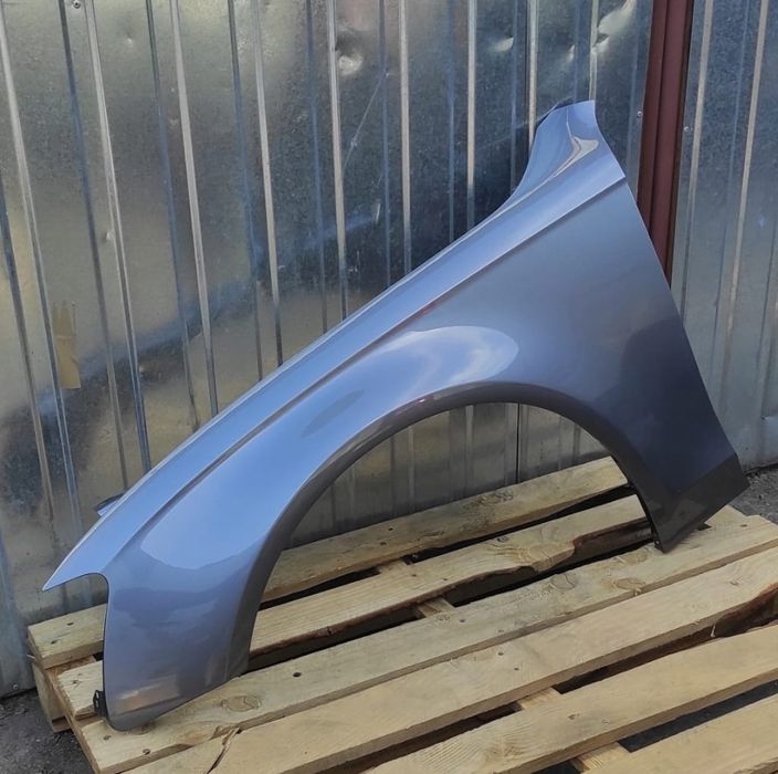 Aripa stanga fata NOUA vopsita gri LX7R Audi A4 B8 2007 - 2011