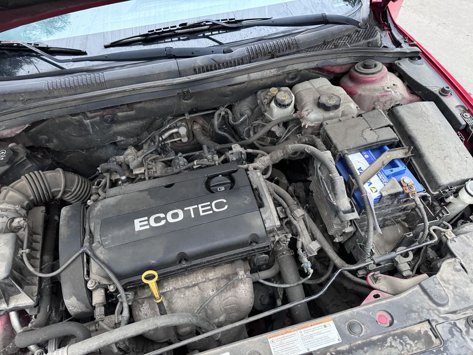 Chevrolet Cruze rosu 1.6 benzina