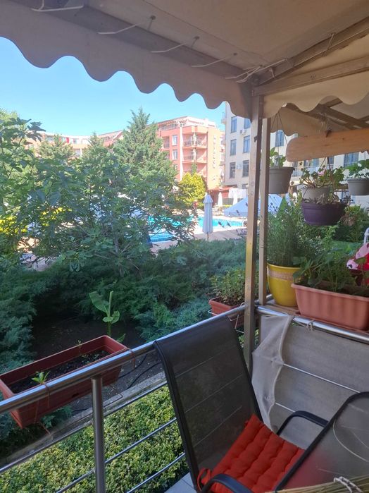 Тристаен апартамент под наем в Слънчев бряг