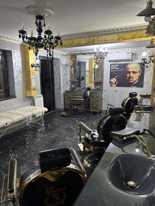 Vând  salon   Frizerie Afacere la cheie