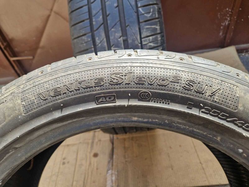 2 Hankook R19 255/45
летни гуми 
DOT1919