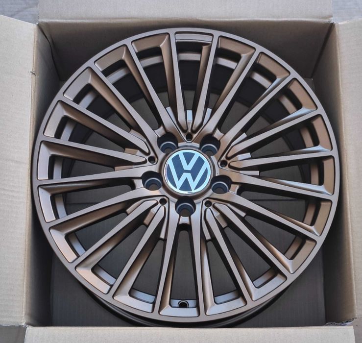 Jante 18 sau 17 VW Passat Golf 8, 7, 6 T-Roc Tiguan Touran, Sharan Arteon Caddy Beetle Touareg CR3 
Jante Noi cu Factură și Garanție ‼️autohauss.ro‼️