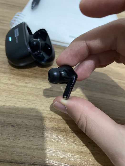 Lenovo AirPods Services