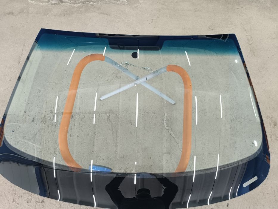 Лобовое стекло Volkswagen polo