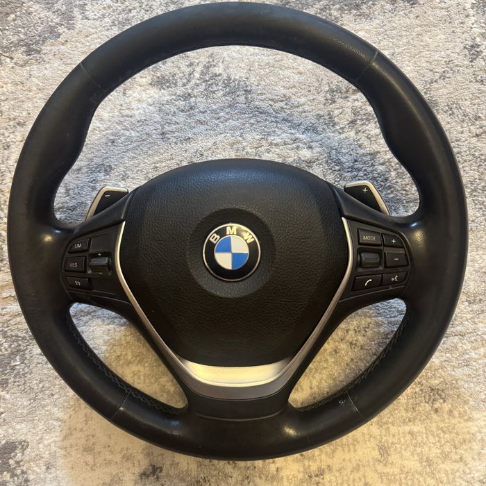 Volan original BMW cu comenzi și padele – compatibil Seria F