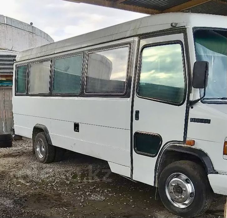 Автобус Мерседес 614D