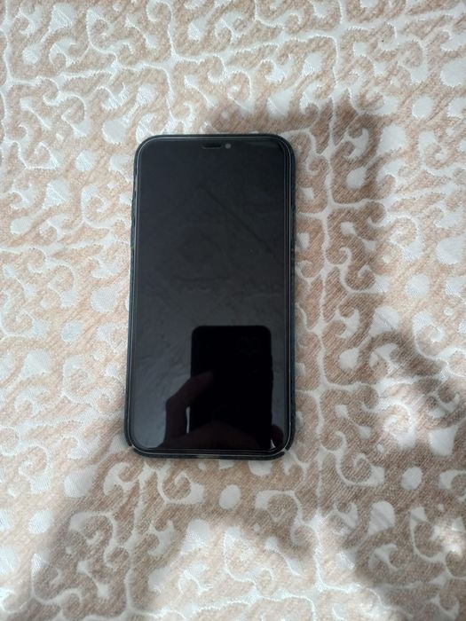 Айфон 11 память 64гб обмен есть