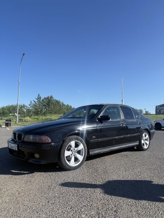 BMW 520 машина BMW 520