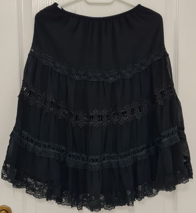 Fusta cu elastic in talie