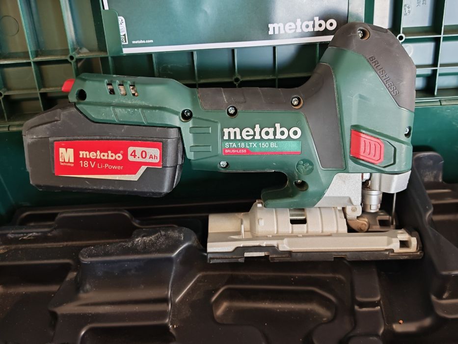 Metabo STA 18 LTX 150 BL акумулаторен прободен трион (безчетков) + 2x 4.0Ah батерии + зарядно + куфар