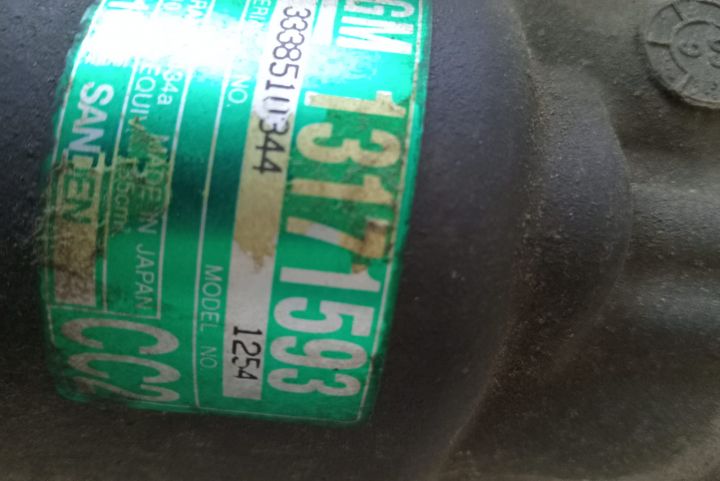 Compresor clima 13171593 Opel Vectra C