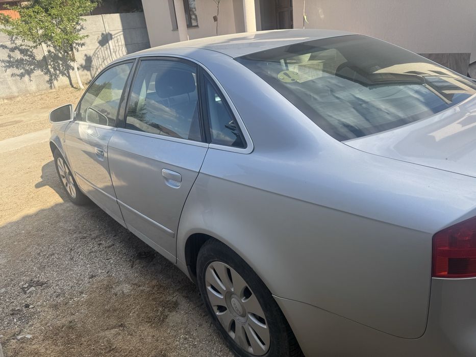 Vand URGENT Audi A4 an 2006 (Pret 2800 euro)