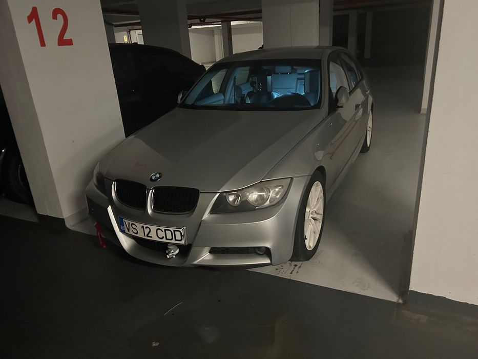 Vând BMW e 90 2006