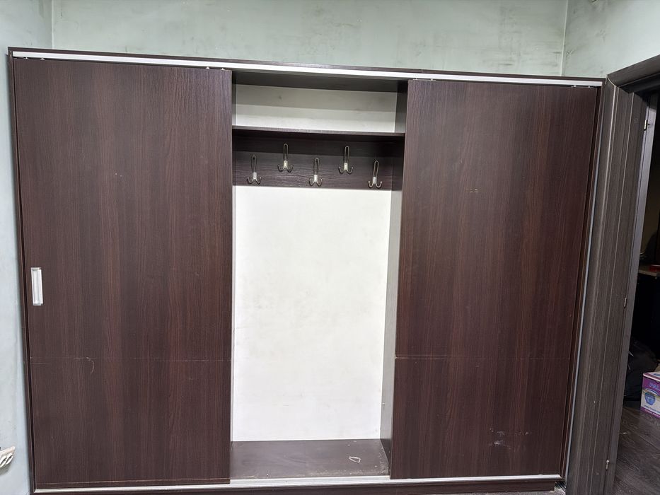 Шкаф купе , полки