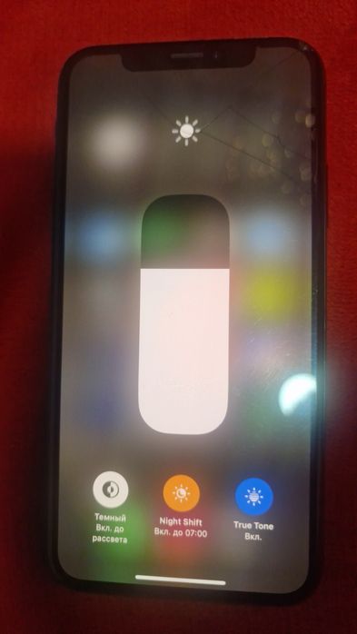 Продам Айфон хсна 64 гб