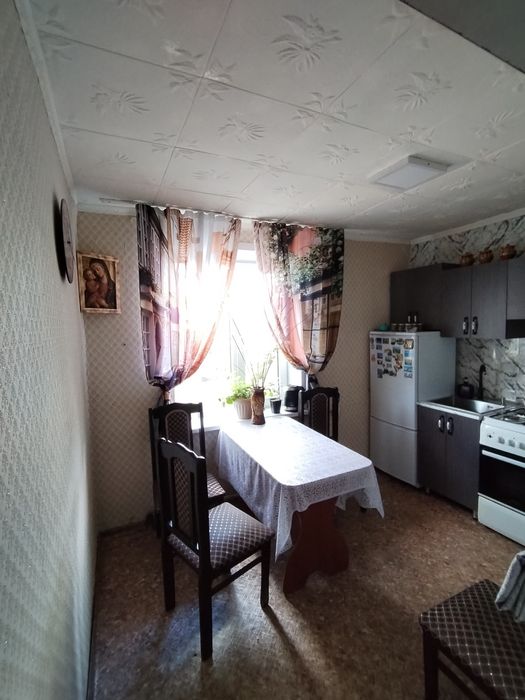 Продаётся ухоженный домик, минимум ремонта под свой вкус.