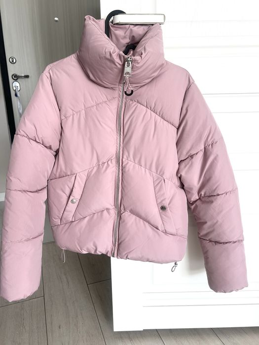 Пуховик. Новый. Stradivarius. 34/XS