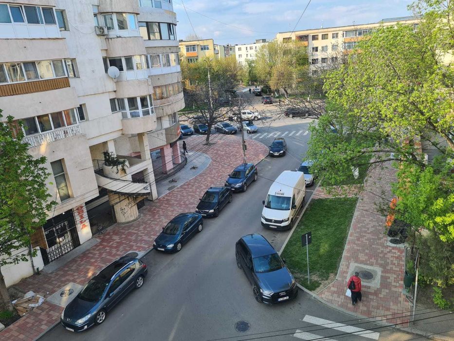 Apartament de închiriat
