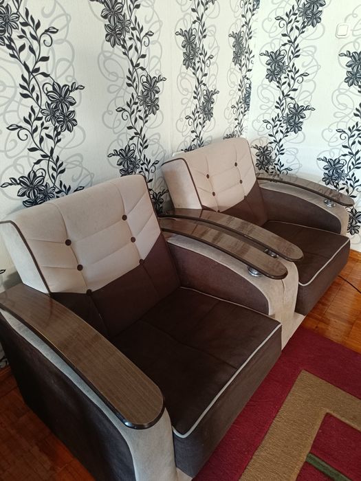 Продаются кресла