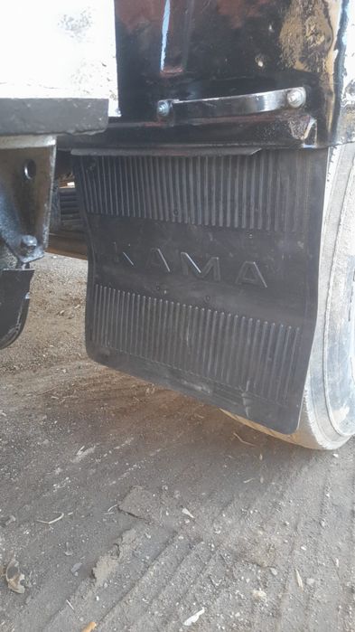 Камаз оранжевый