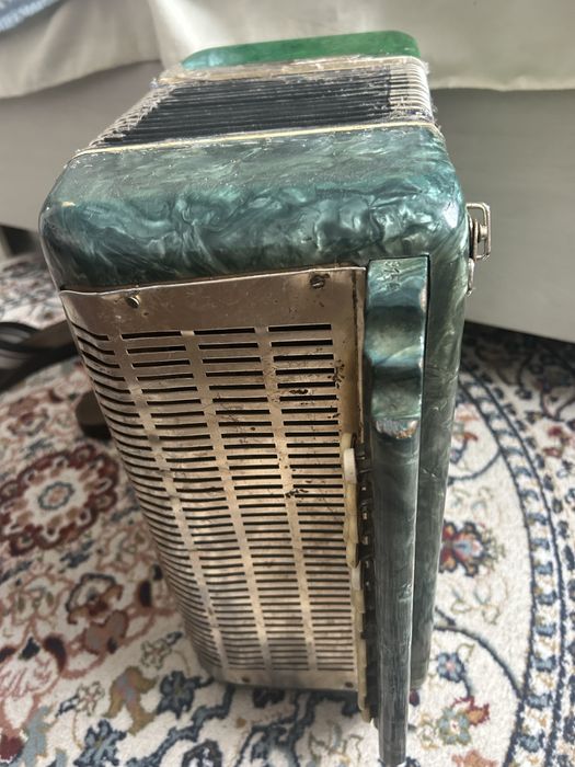 Продаю гармошку