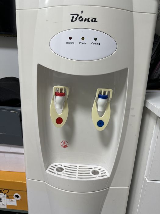 Продам куллер, диспенсер