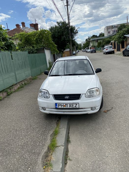 hyunday accent berlina