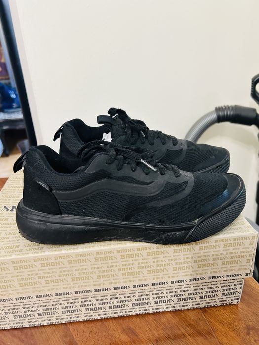 Кроссовки VANS-оригинал 38 размер.