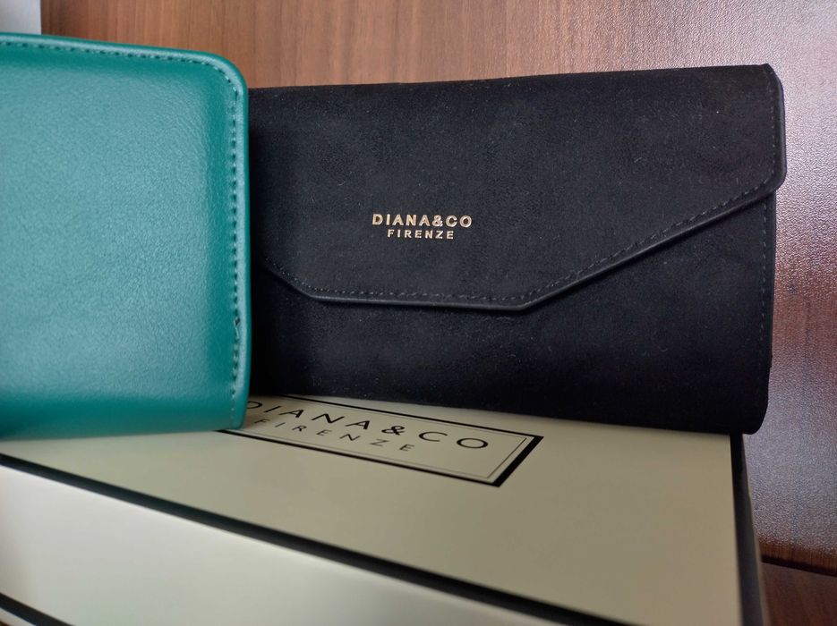 Дамско портмоне.