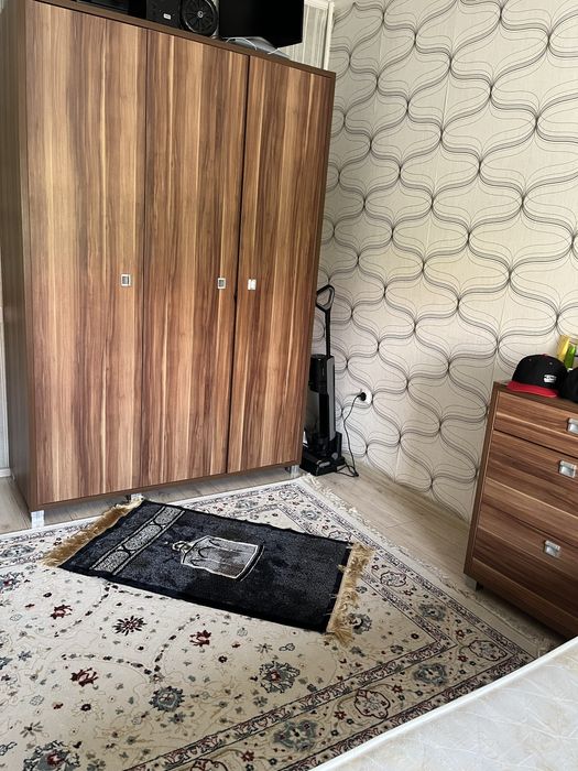 Продам 4х комн квартира