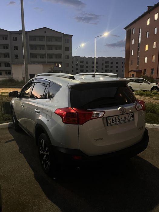 Продам Toyota Rav4
