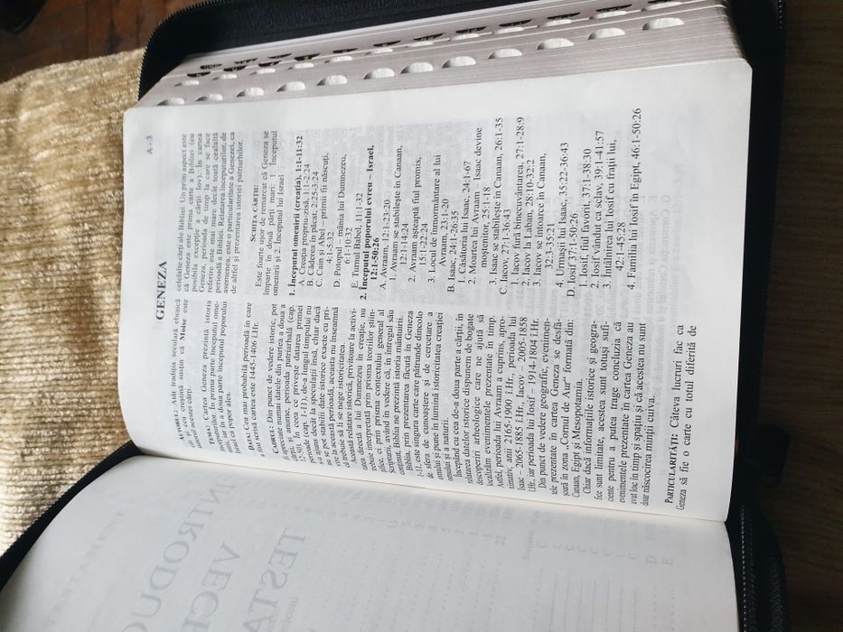 Biblia cu concordanță și explicații,  nouă