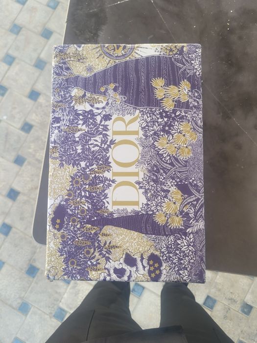 Yangi oyoq kiyim. Dior