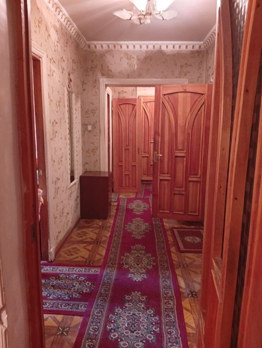 1 xonali kvartira arendaga beriladi quyliq bozor