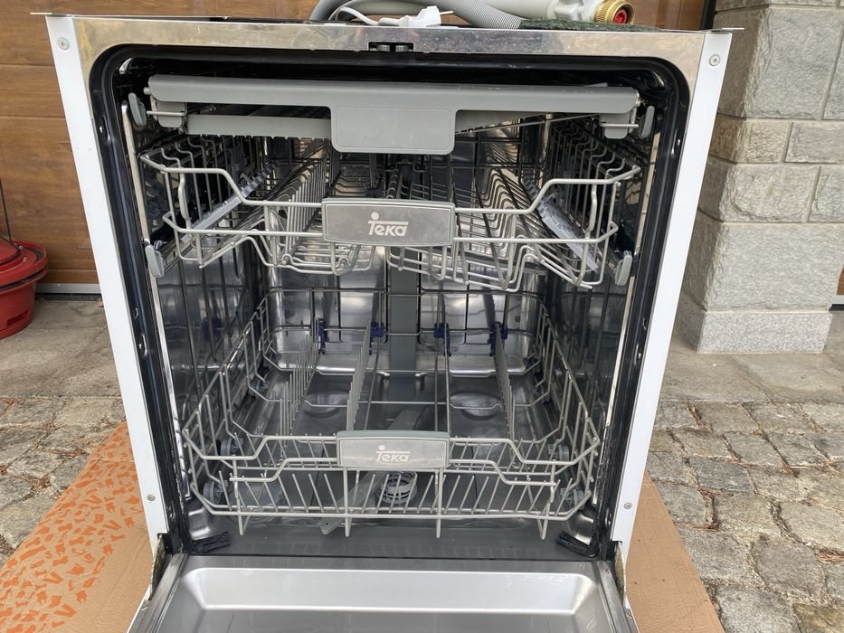 Съдомиялна машина Teka-за вграждане