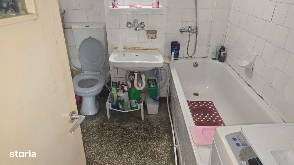 Vand apartament 3 camere decomandat Deva. Lido (Casa de Pensii) et. 2