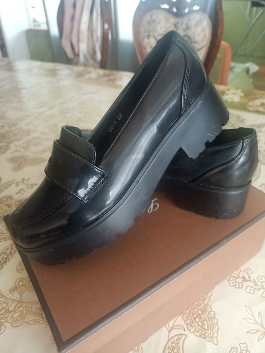 Туфли на платформе 37 размера
